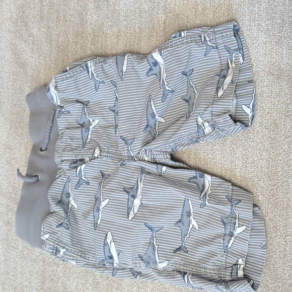 GAP Kids Pattern Shorts Bundle - Picture 9 of 12